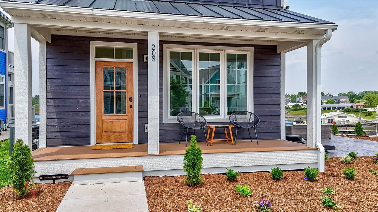 208 Leeward Way - Photo 1