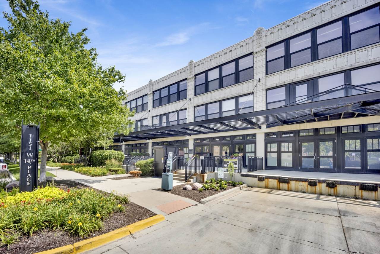 1151 14th Place - Photo 1