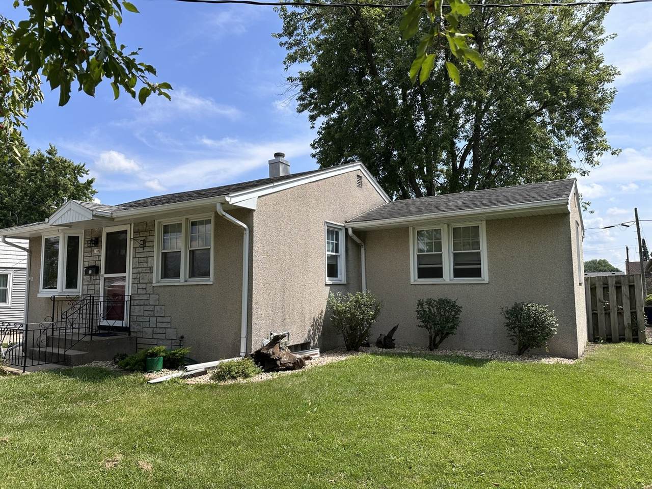2328 9th Street - Photo 1