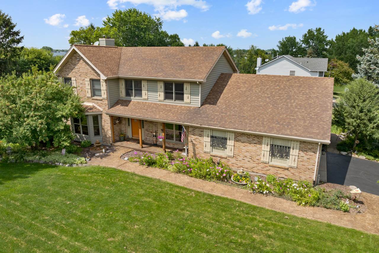 404 Arrowhead Drive - Photo 1