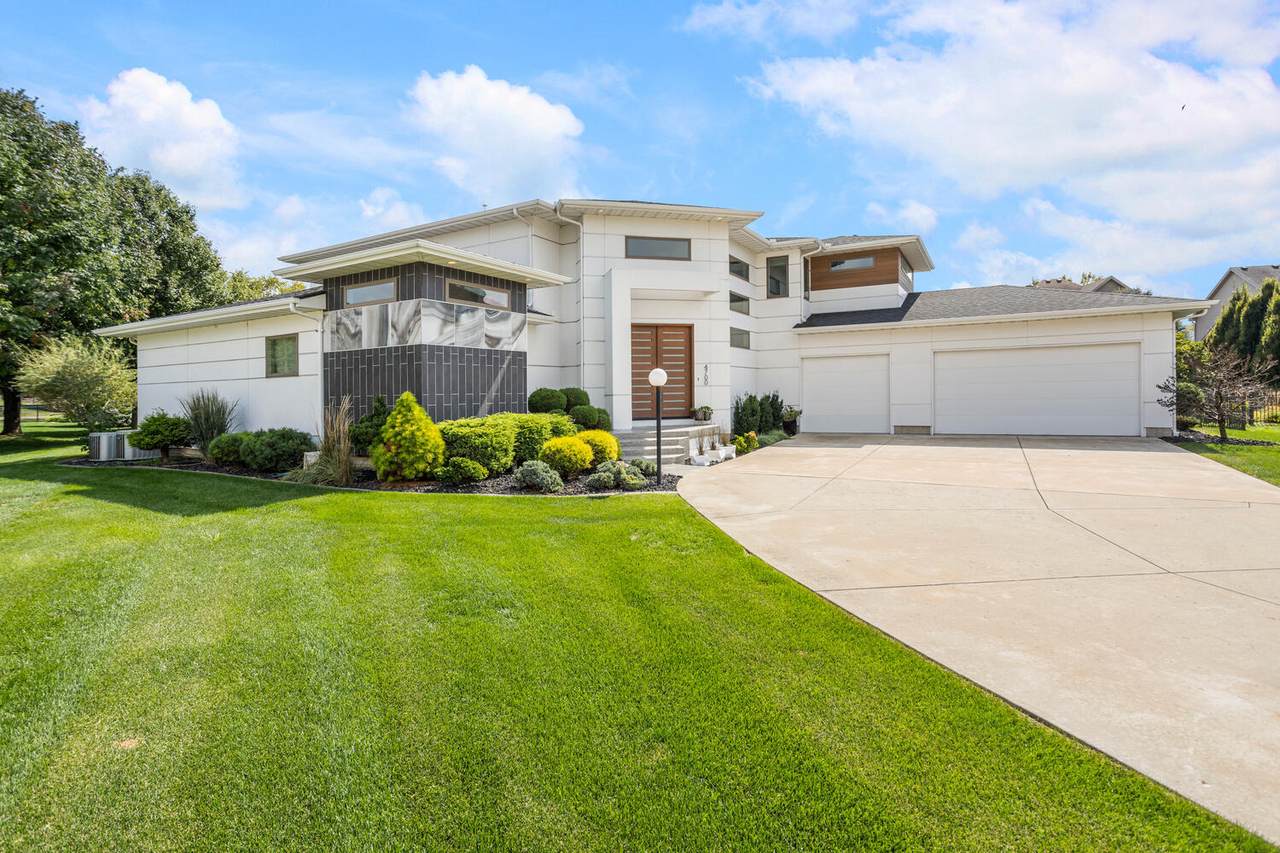 4700 Chestnut Grove Drive - Photo 1