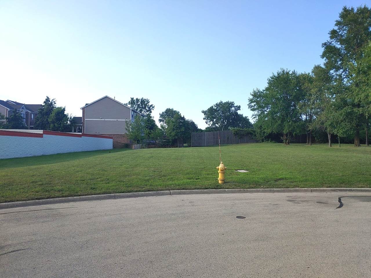 112 Brook Court - Photo 1