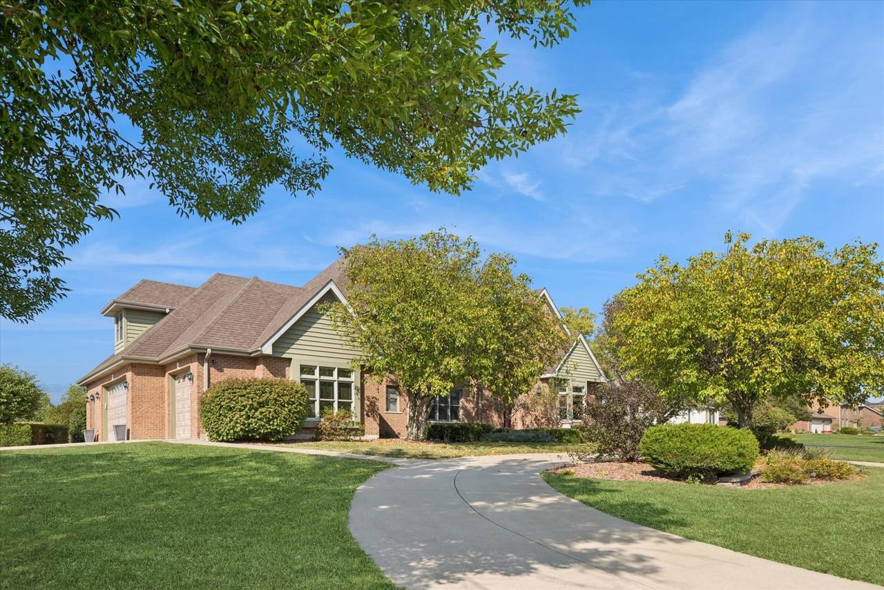 7258 James Lane - Photo 1