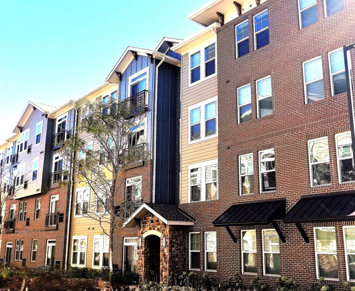 690 Algonquin Road - Photo 1