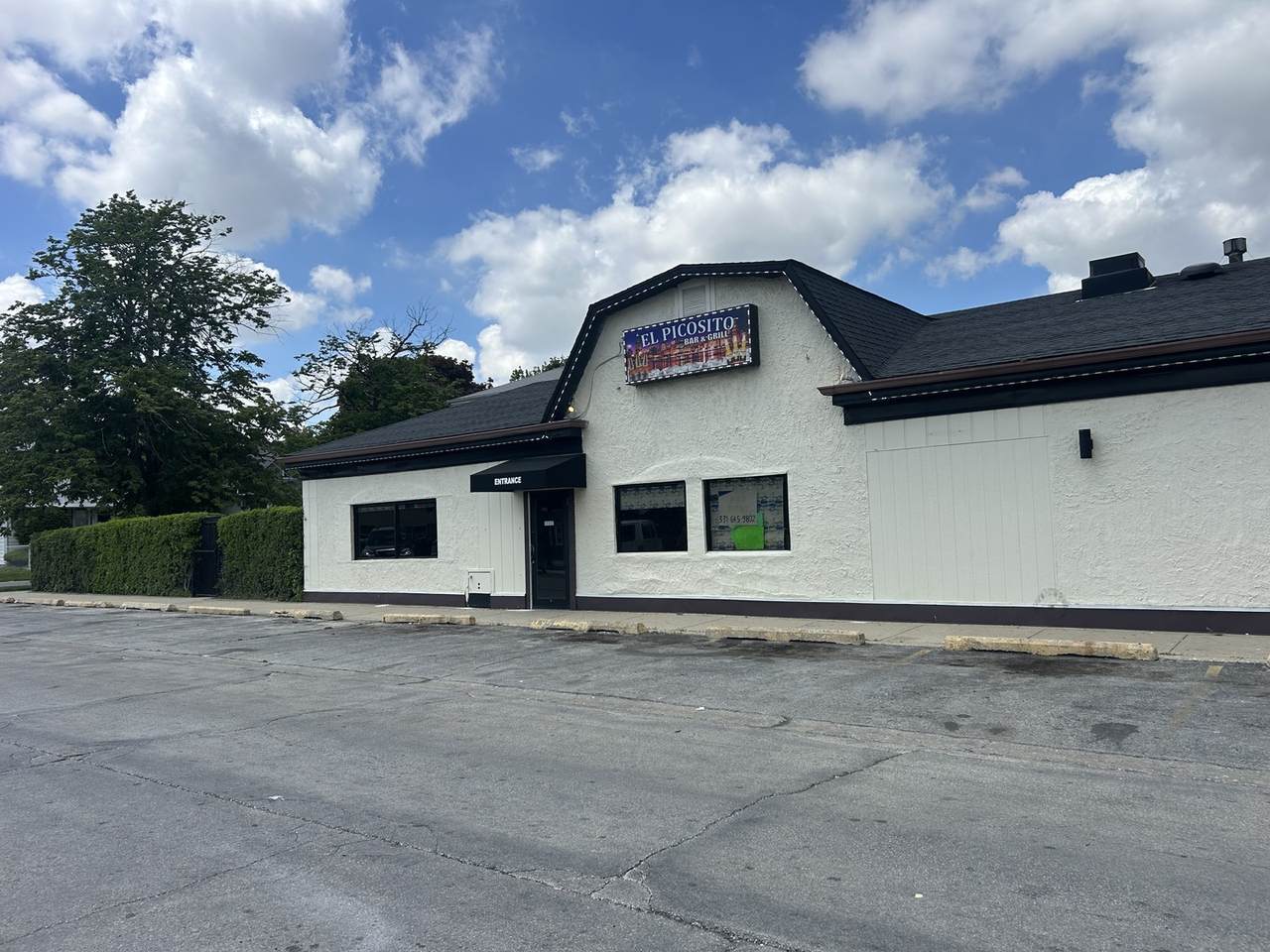 1911 Rice Street - Photo 1