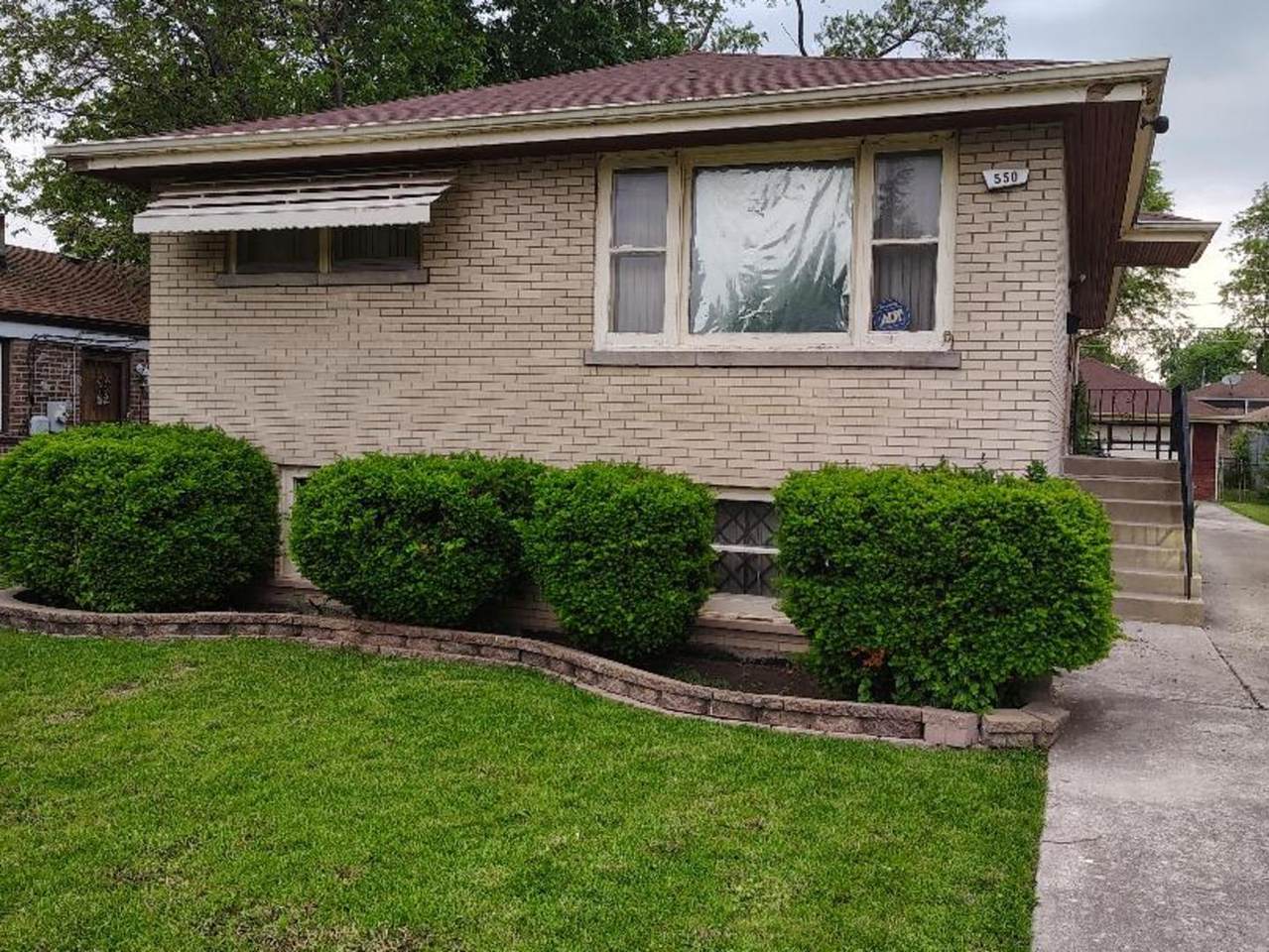 550 127th Street - Photo 1