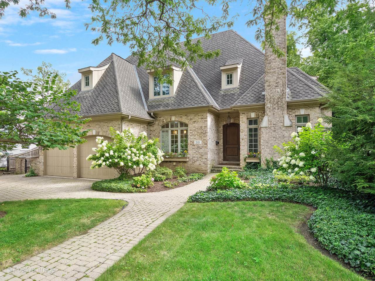 210 Hickory Street - Photo 1