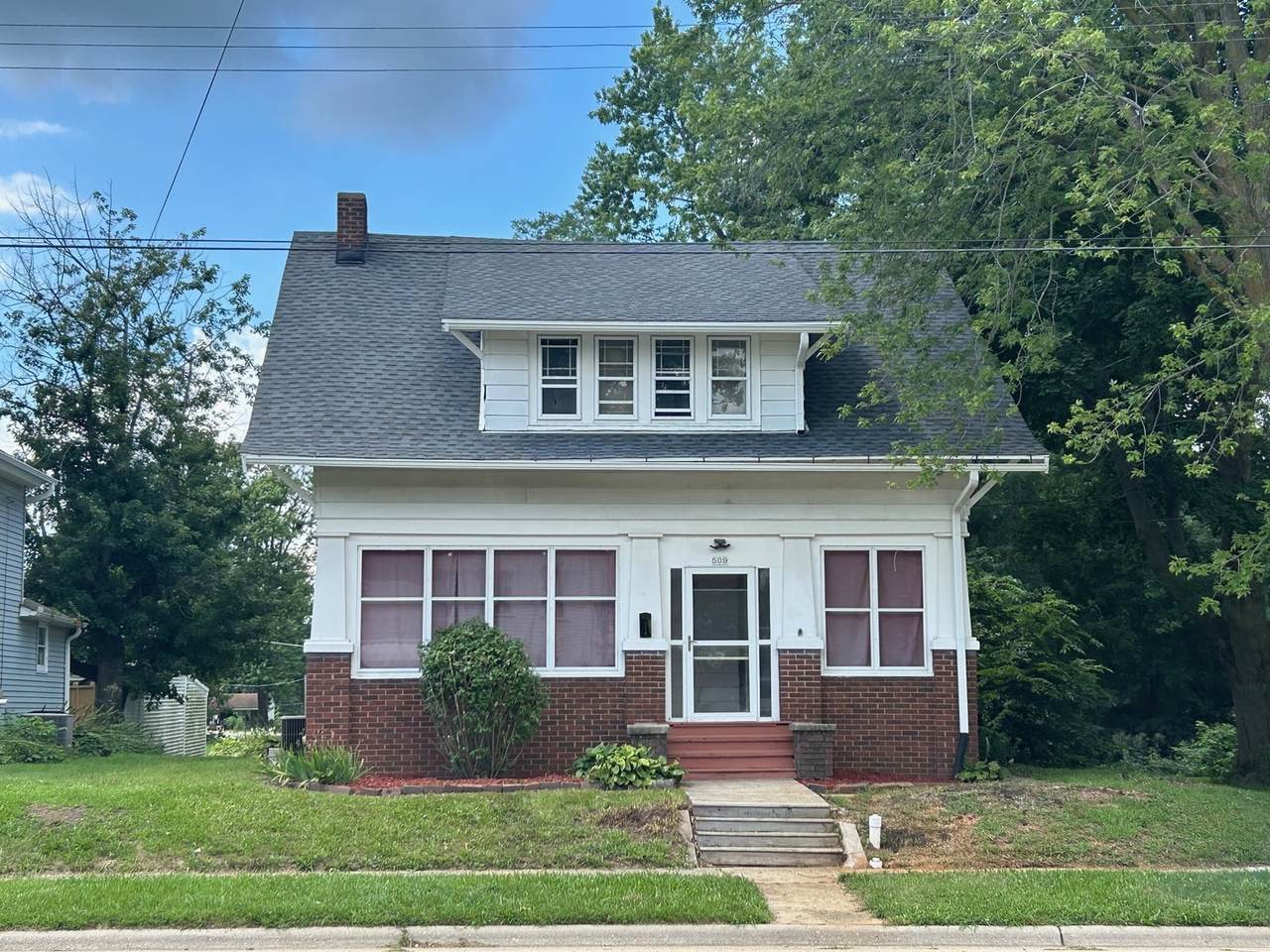 509 Division Avenue - Photo 1