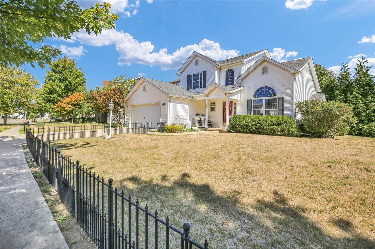 304 Tomaras Avenue - Photo 1