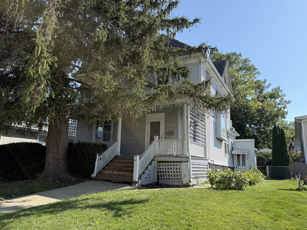 412 Elm Street - Photo 1