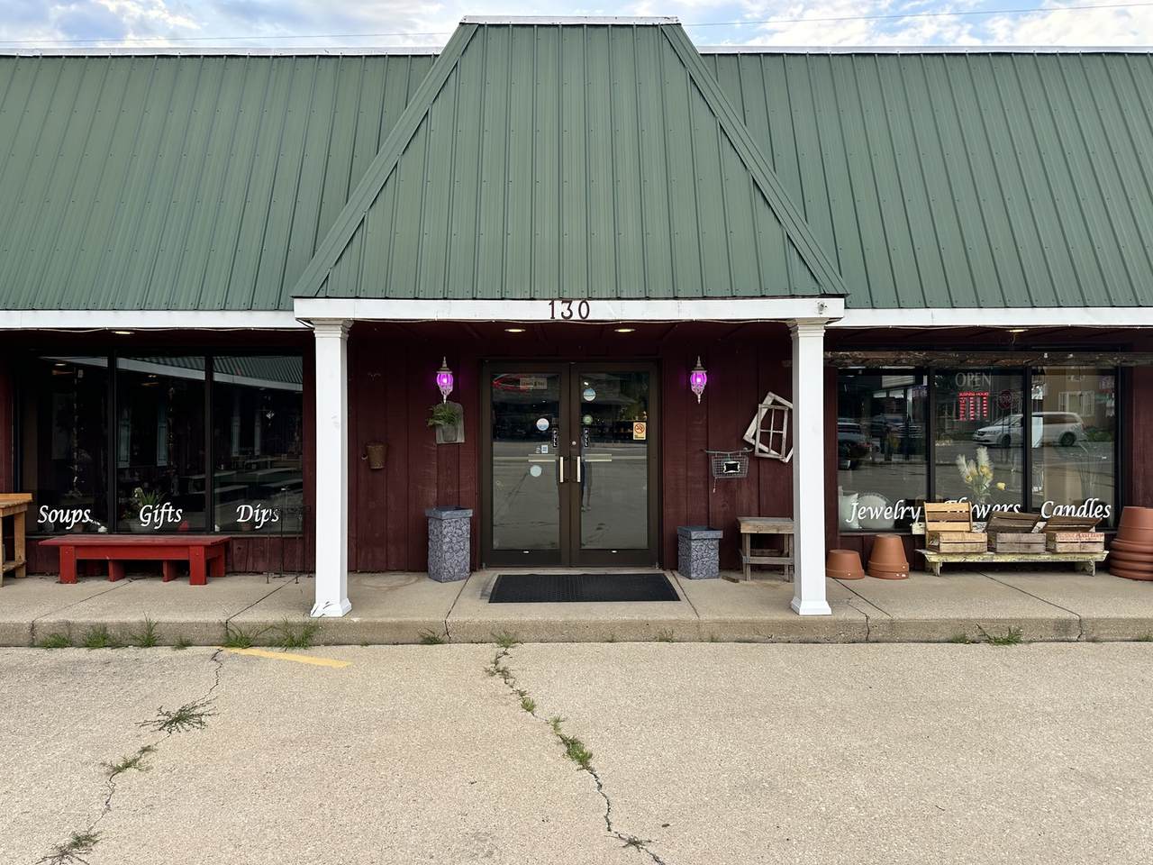 130 Dakota Street - Photo 1