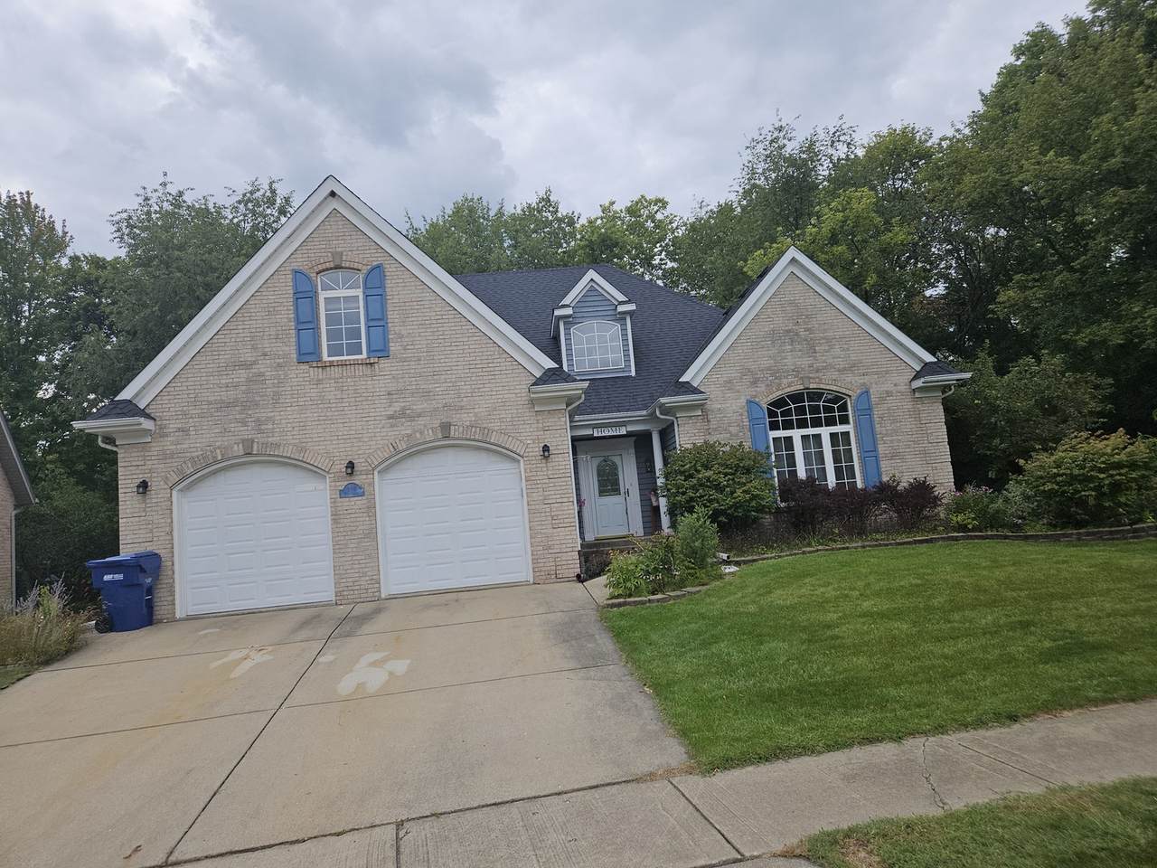 688 Fox Hollow - Photo 1