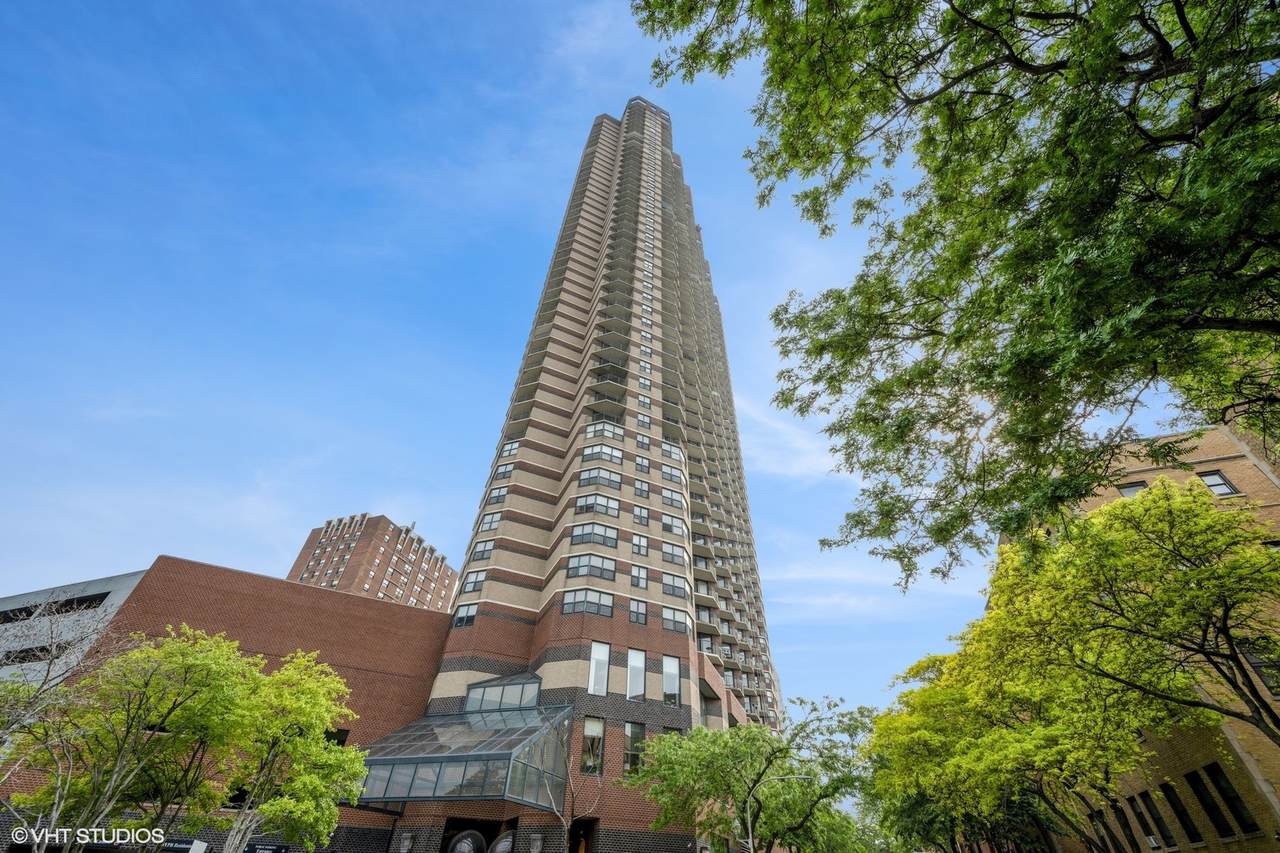 3660 Lake Shore Drive - Photo 1