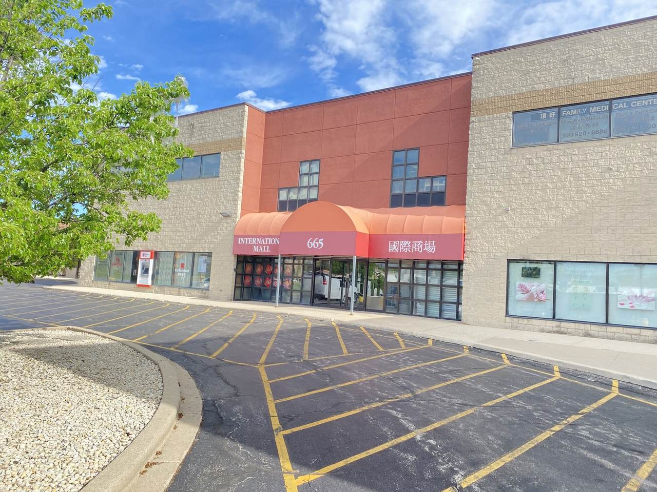 665 Pasquinelli Drive - Photo 1