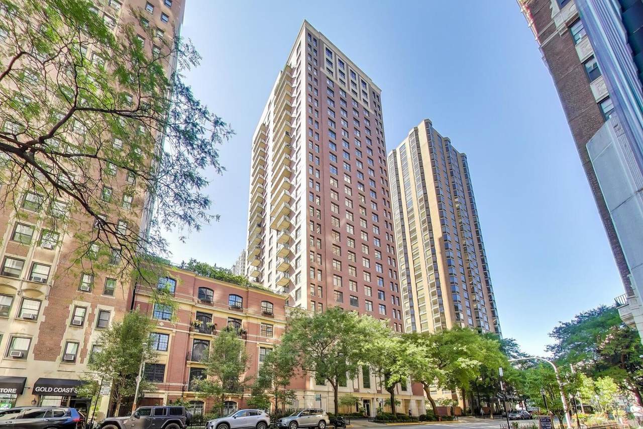 1122 Dearborn Street - Photo 1