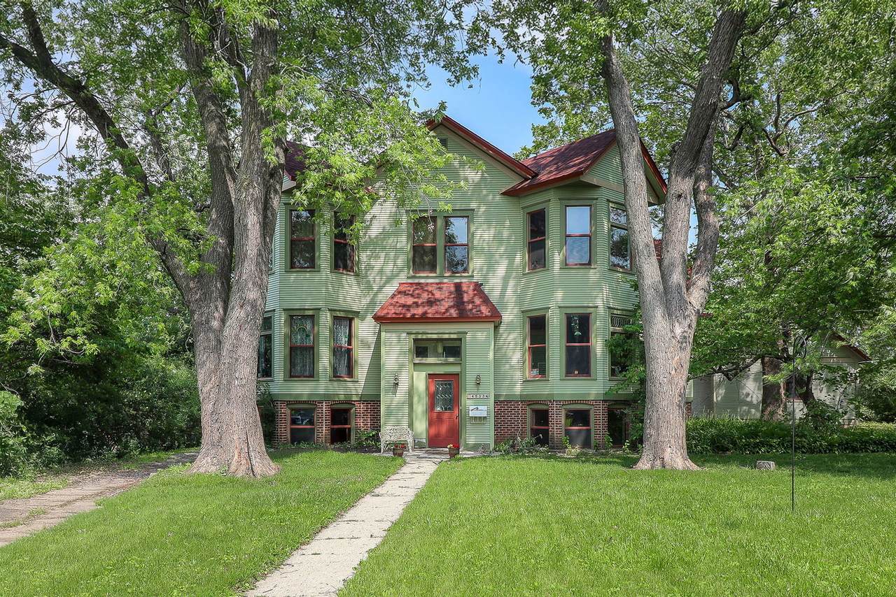 4533 Highland Avenue - Photo 1