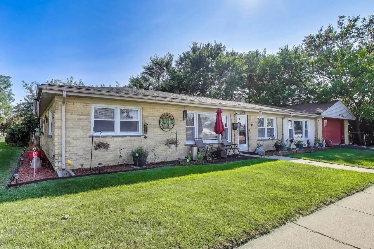 8760 Oketo Avenue - Photo 1