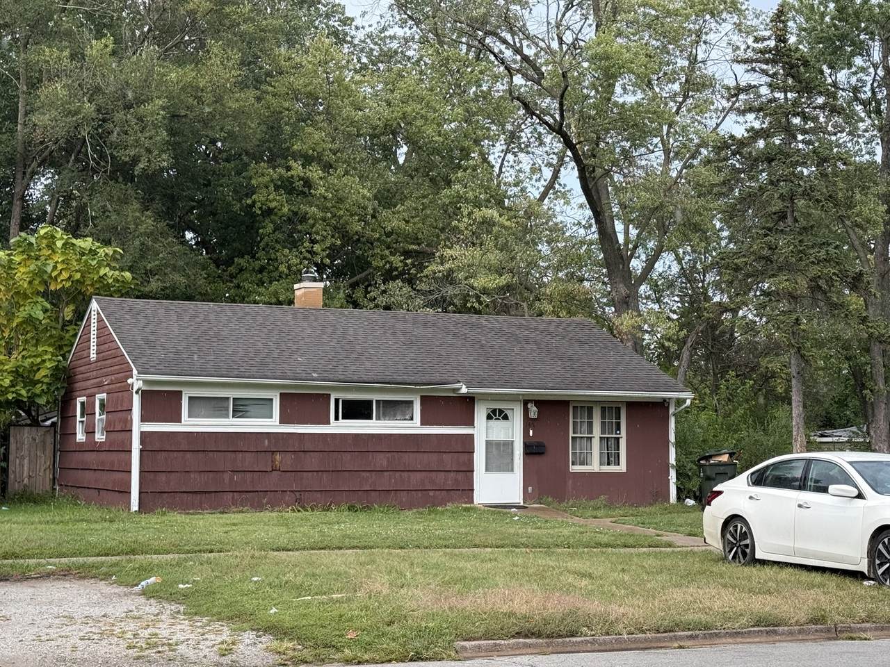 14761 Lincoln Avenue - Photo 1