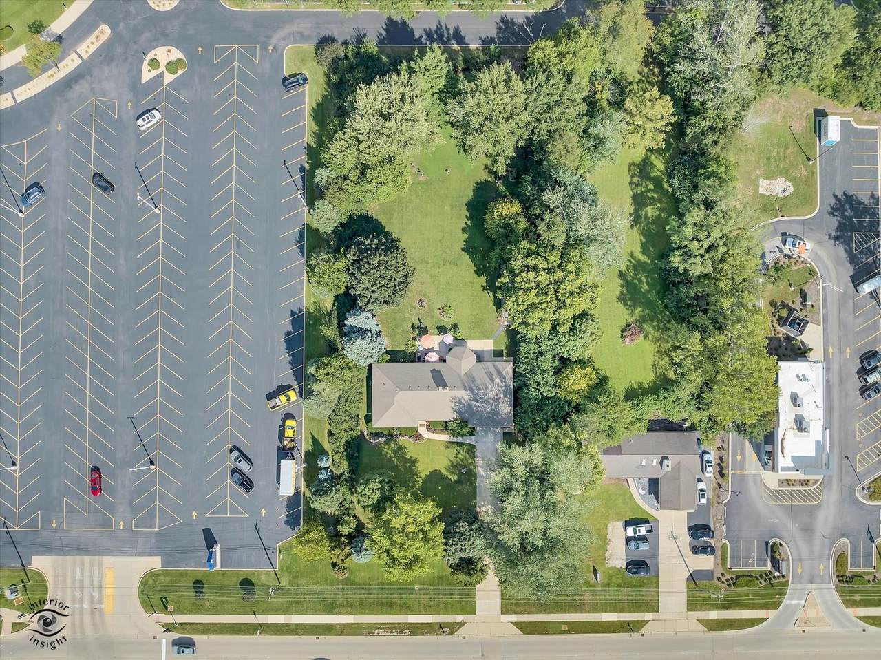 15707 Division Street - Photo 1