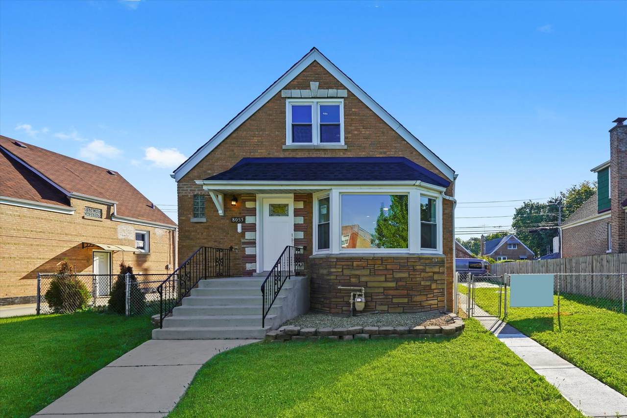 8053 Kedzie Avenue - Photo 1