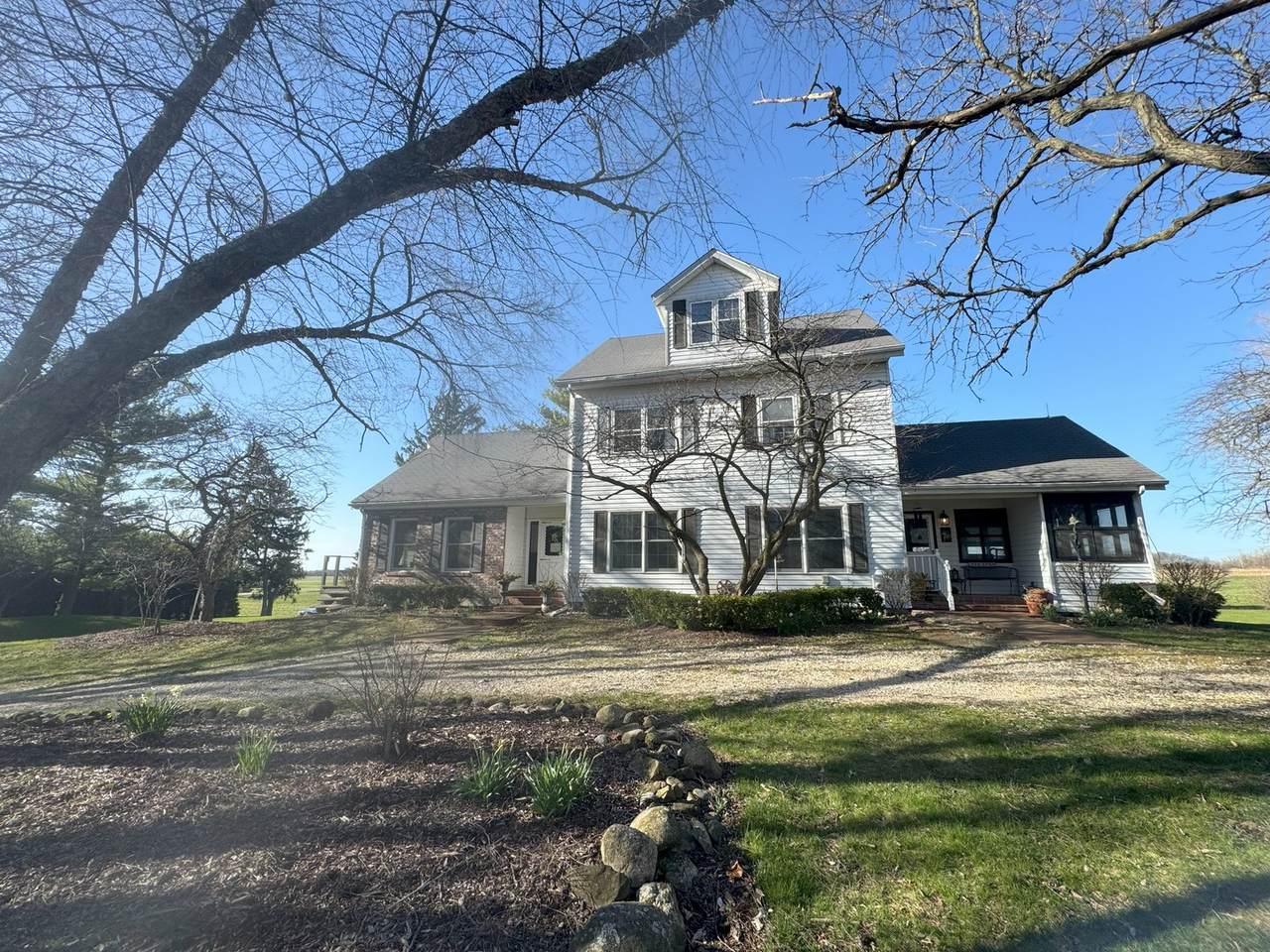 17N753 Widmayer Road - Photo 1