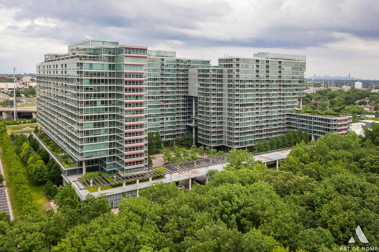 9725 Woods Drive - Photo 1