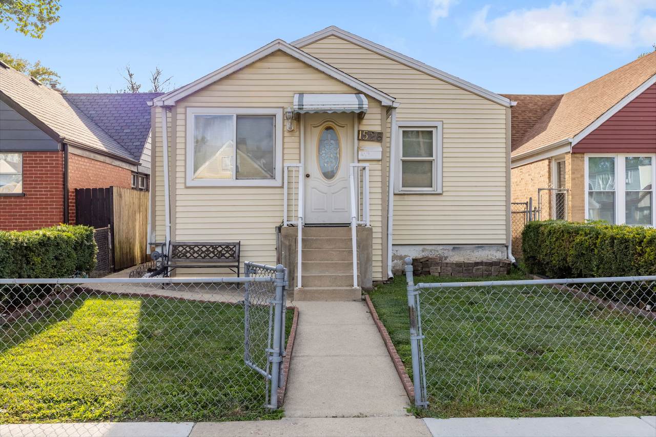 1528 39th Avenue - Photo 1