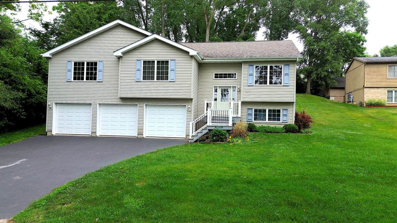 38815 Broadway Avenue - Photo 1