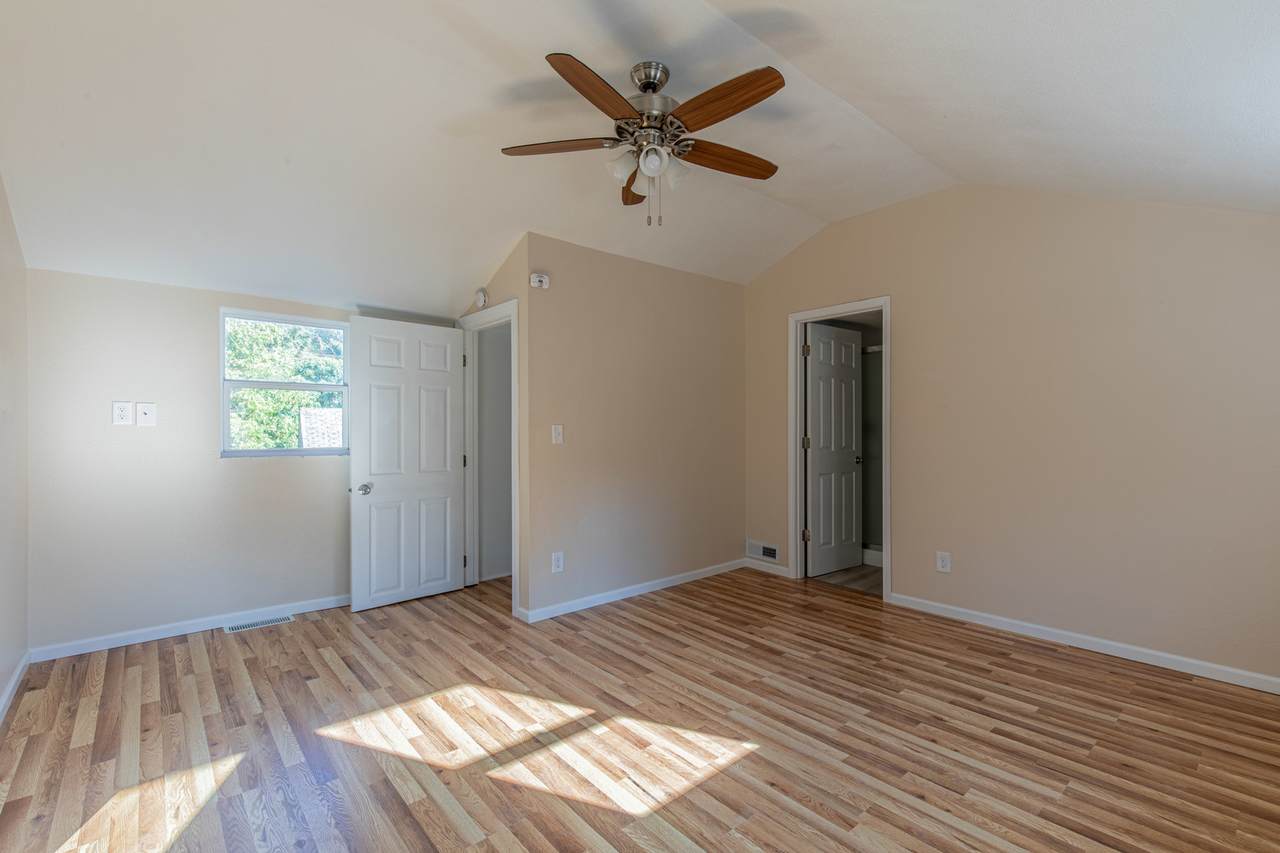 519 Dakota Street - Photo 1