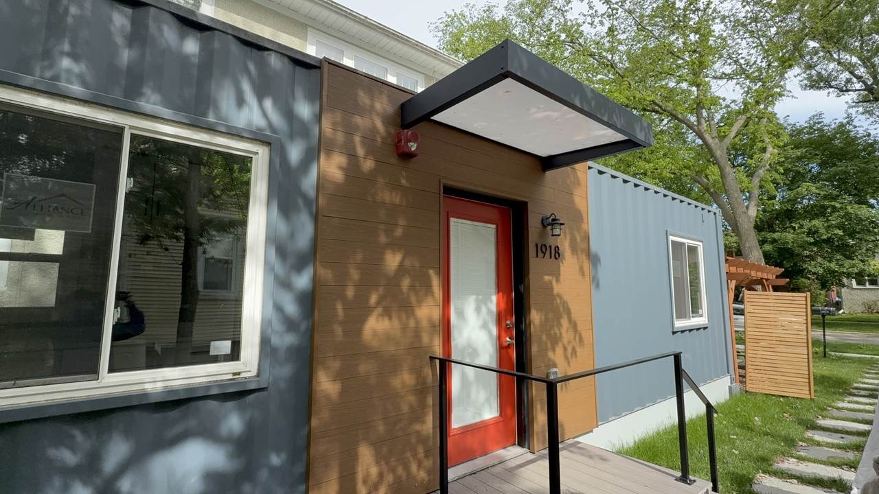 1918 Noyes Street - Photo 1