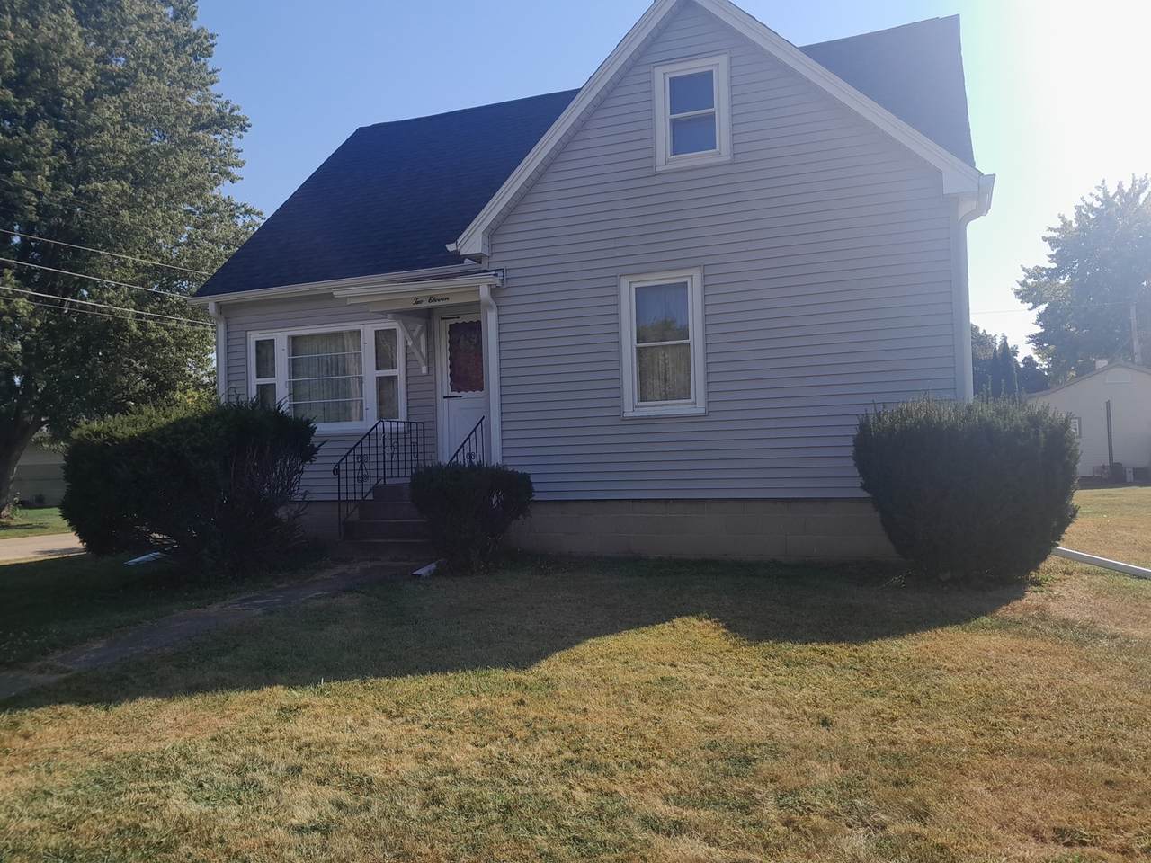 211 4th Avenue - Photo 1