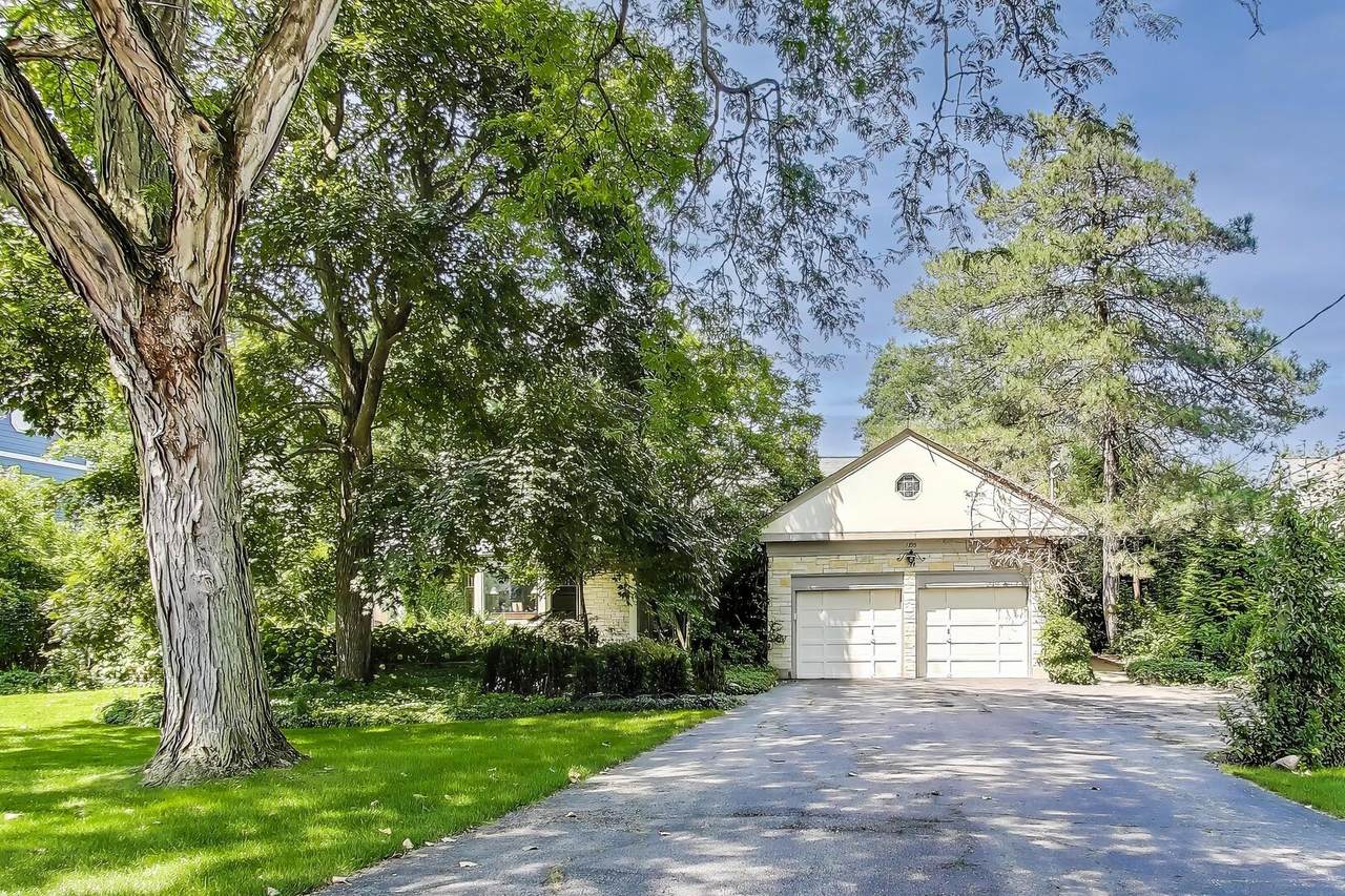 1295 Sunview Lane - Photo 1