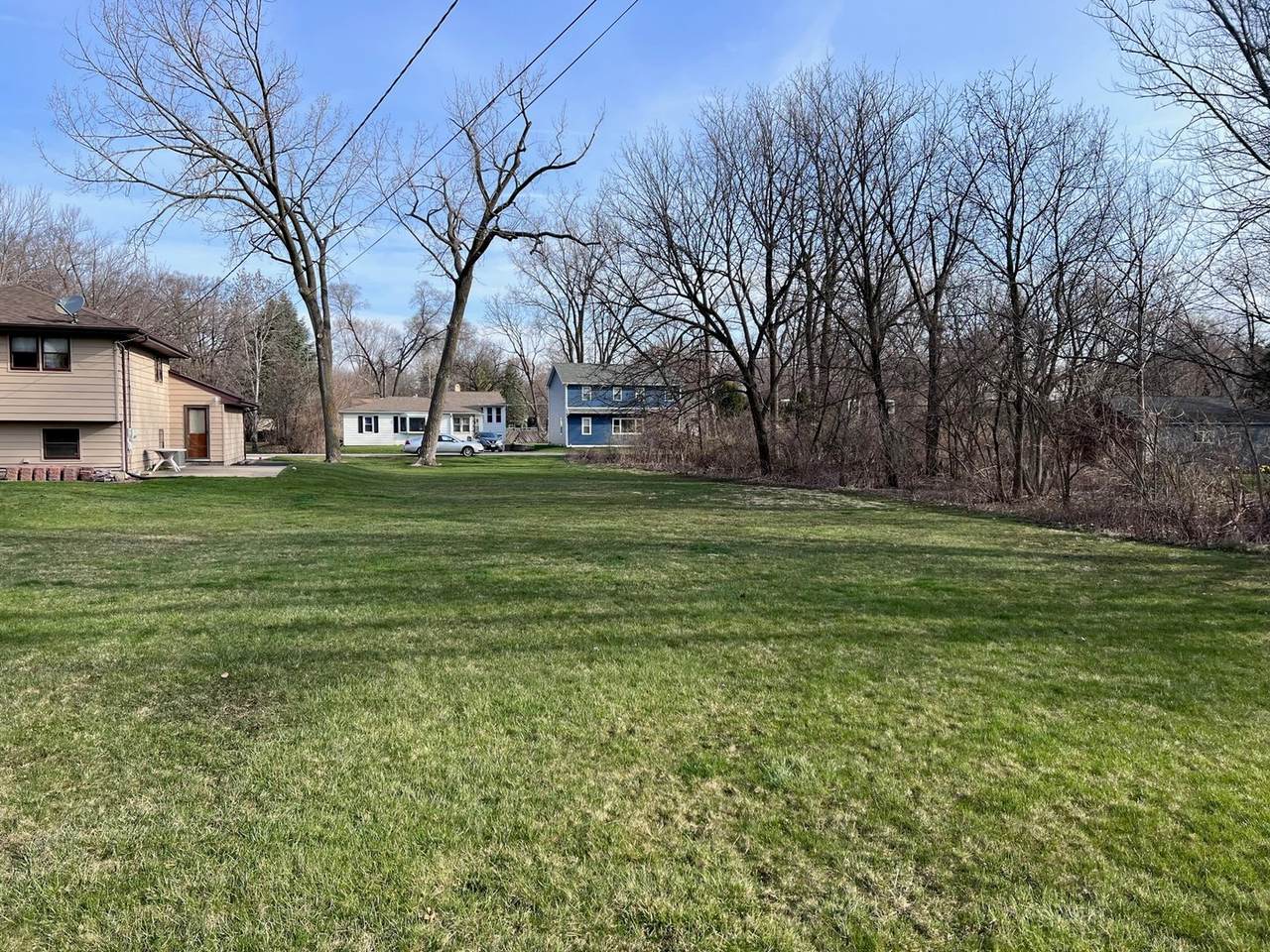 809 Menominee Drive - Photo 1