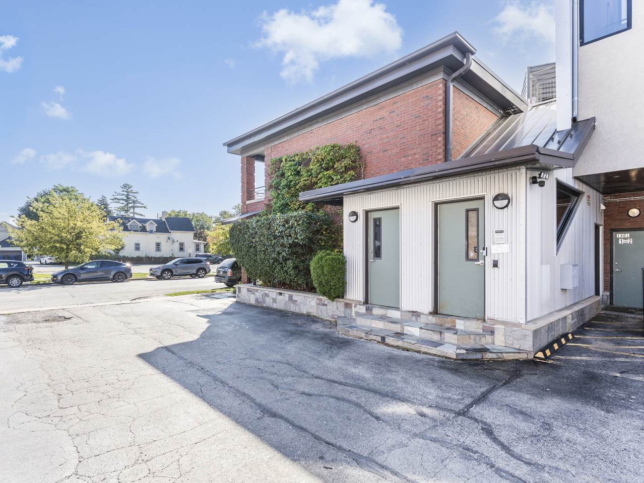 1601 Simpson Street - Photo 1