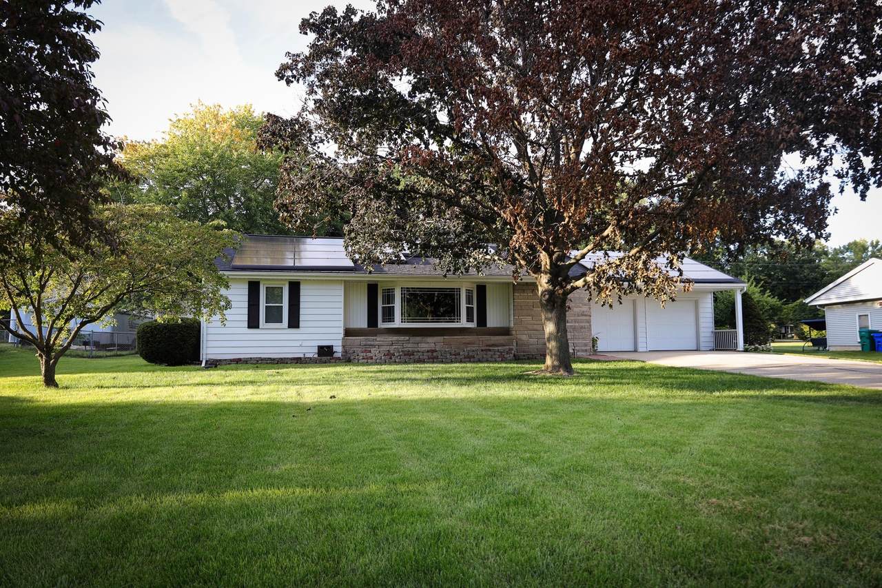 34 Court Drive - Photo 1