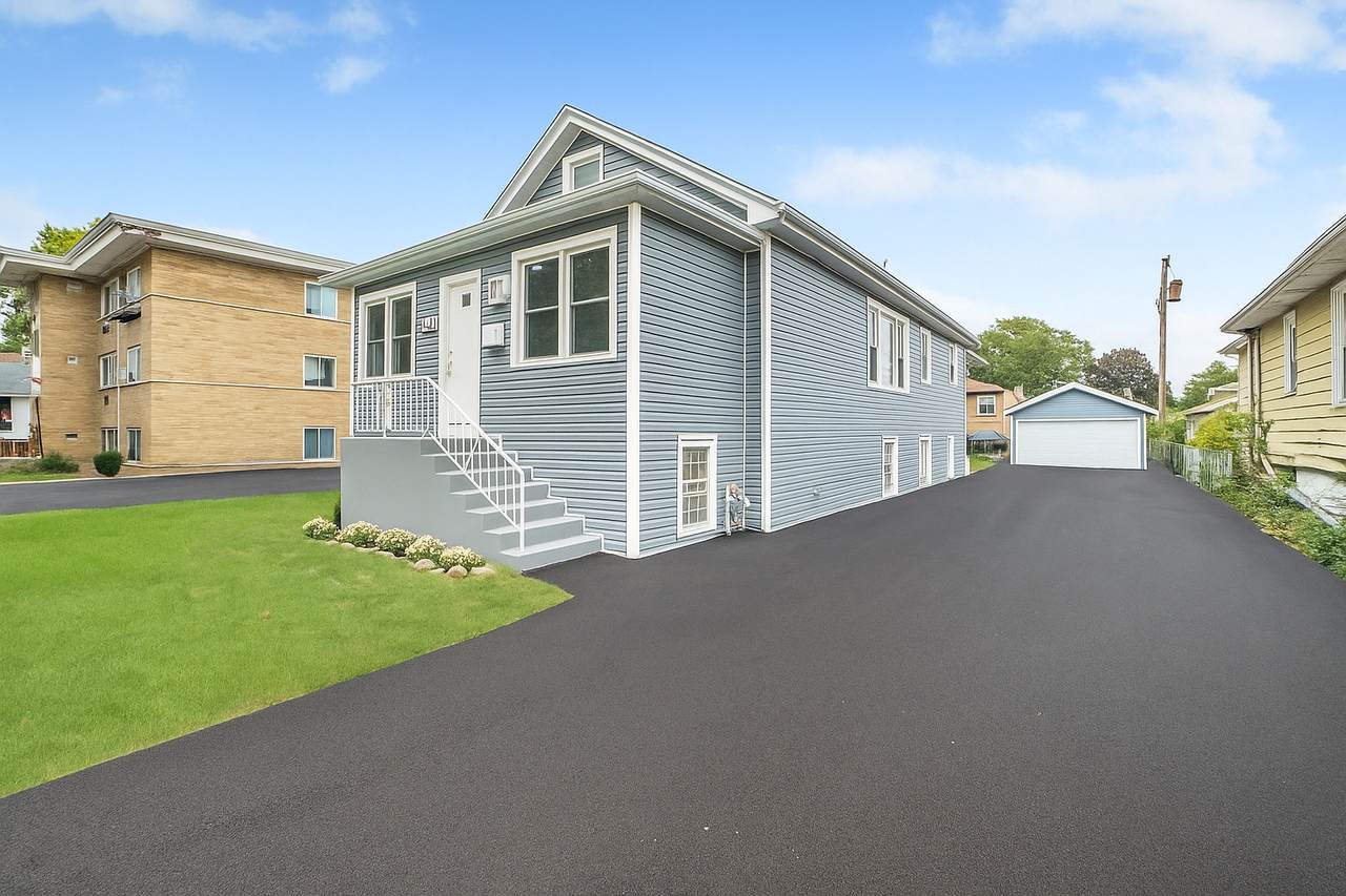 1927 17th Avenue - Photo 1