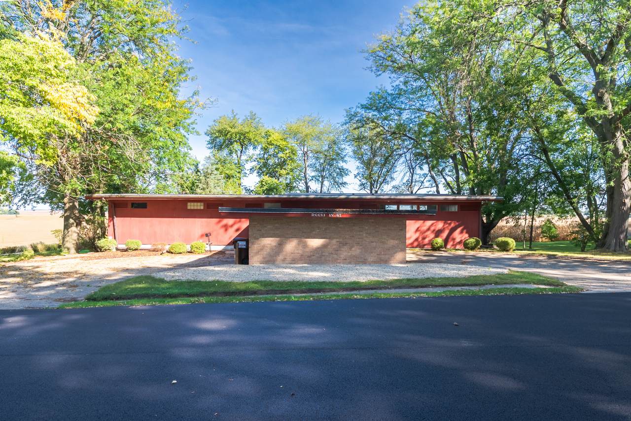 706 4th Street - Photo 1