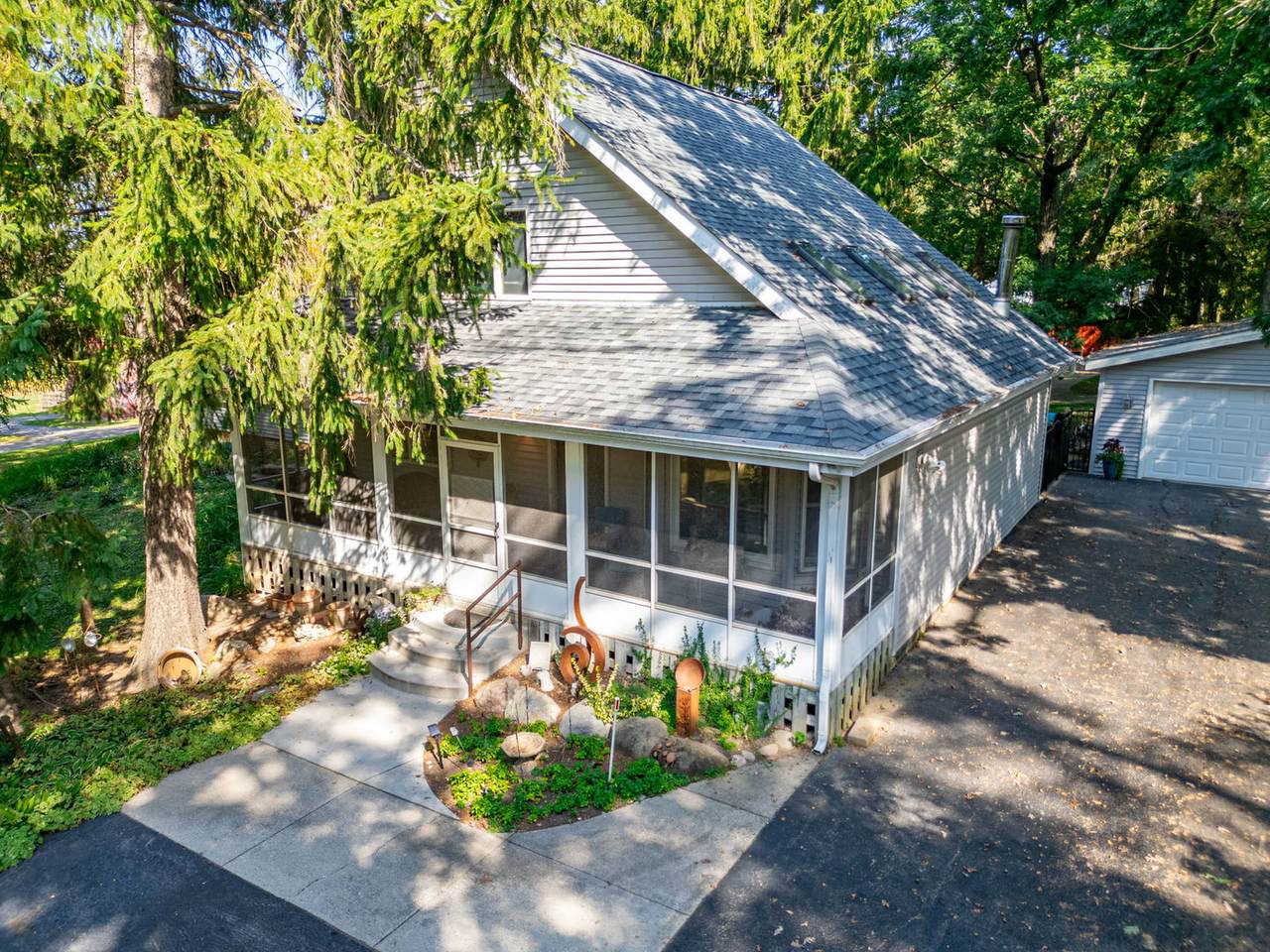 9649 Beaver Valley Road - Photo 1