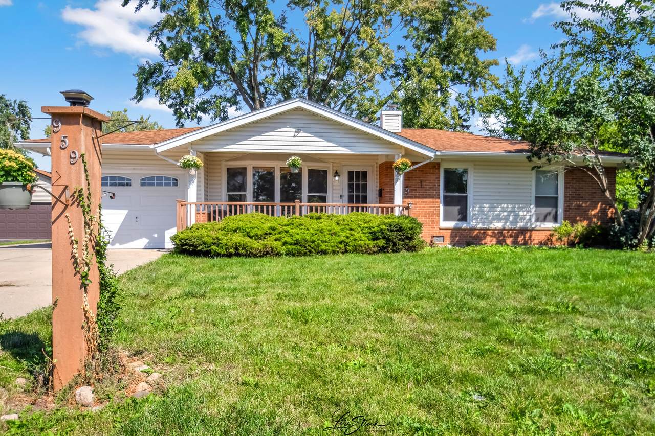 959 Ridge Avenue - Photo 1