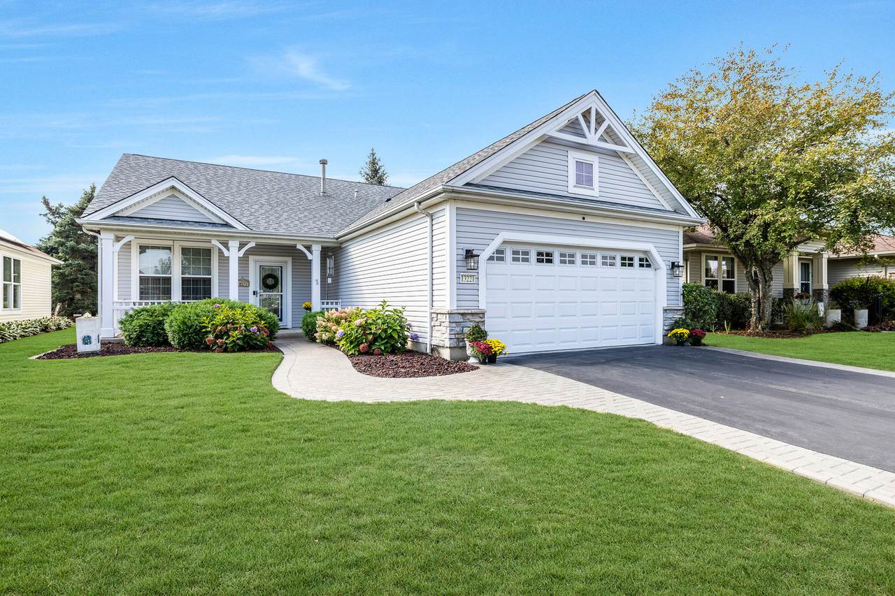 13221 Stratford Lane - Photo 1