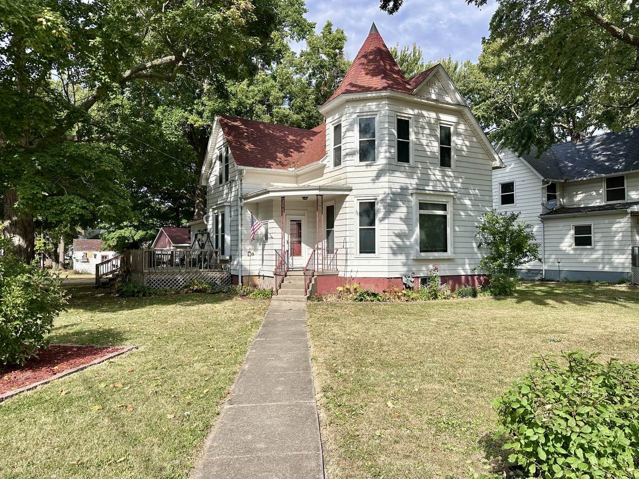 1201 2nd Avenue - Photo 1