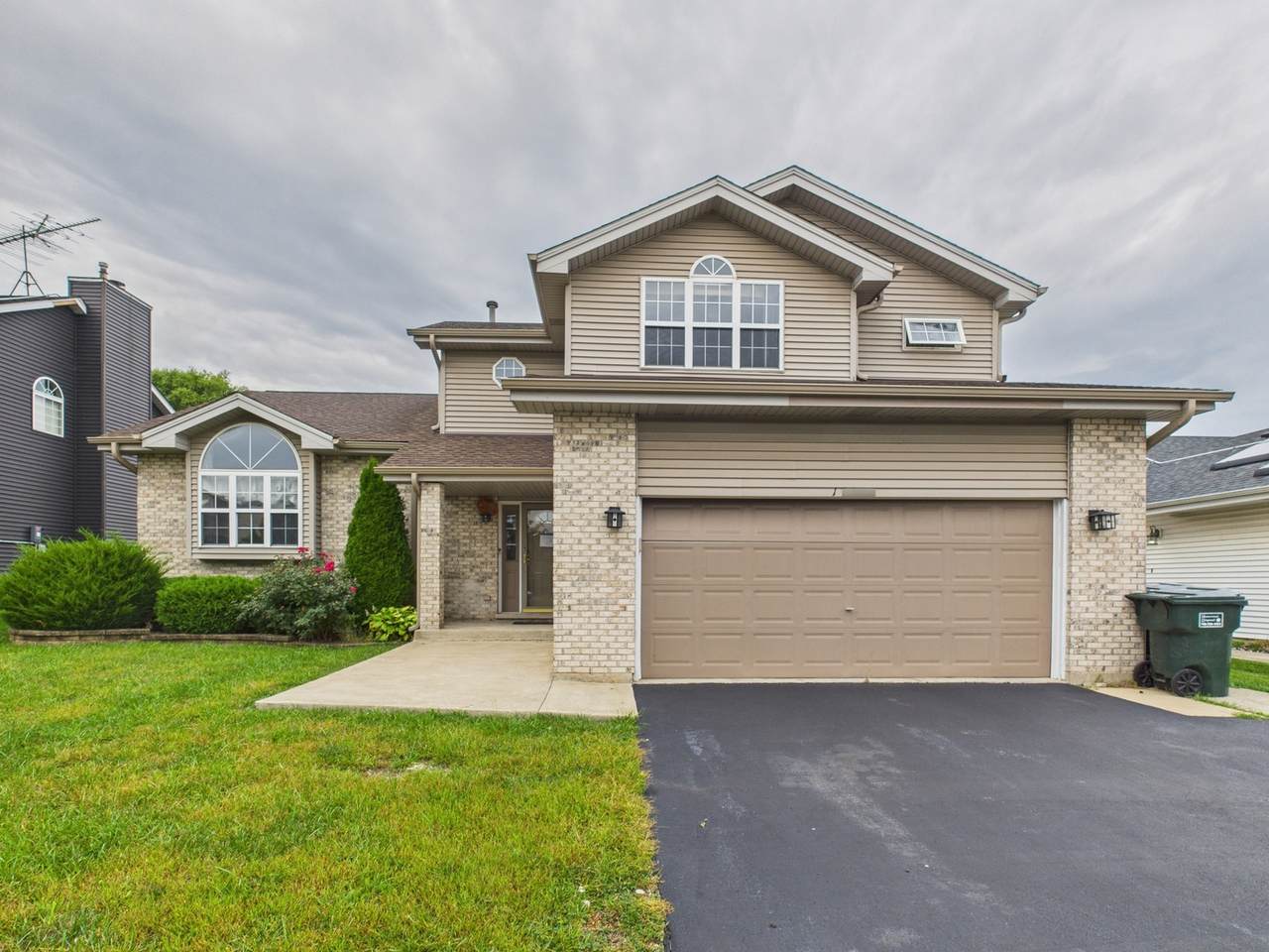 17942 Edwards Avenue - Photo 1