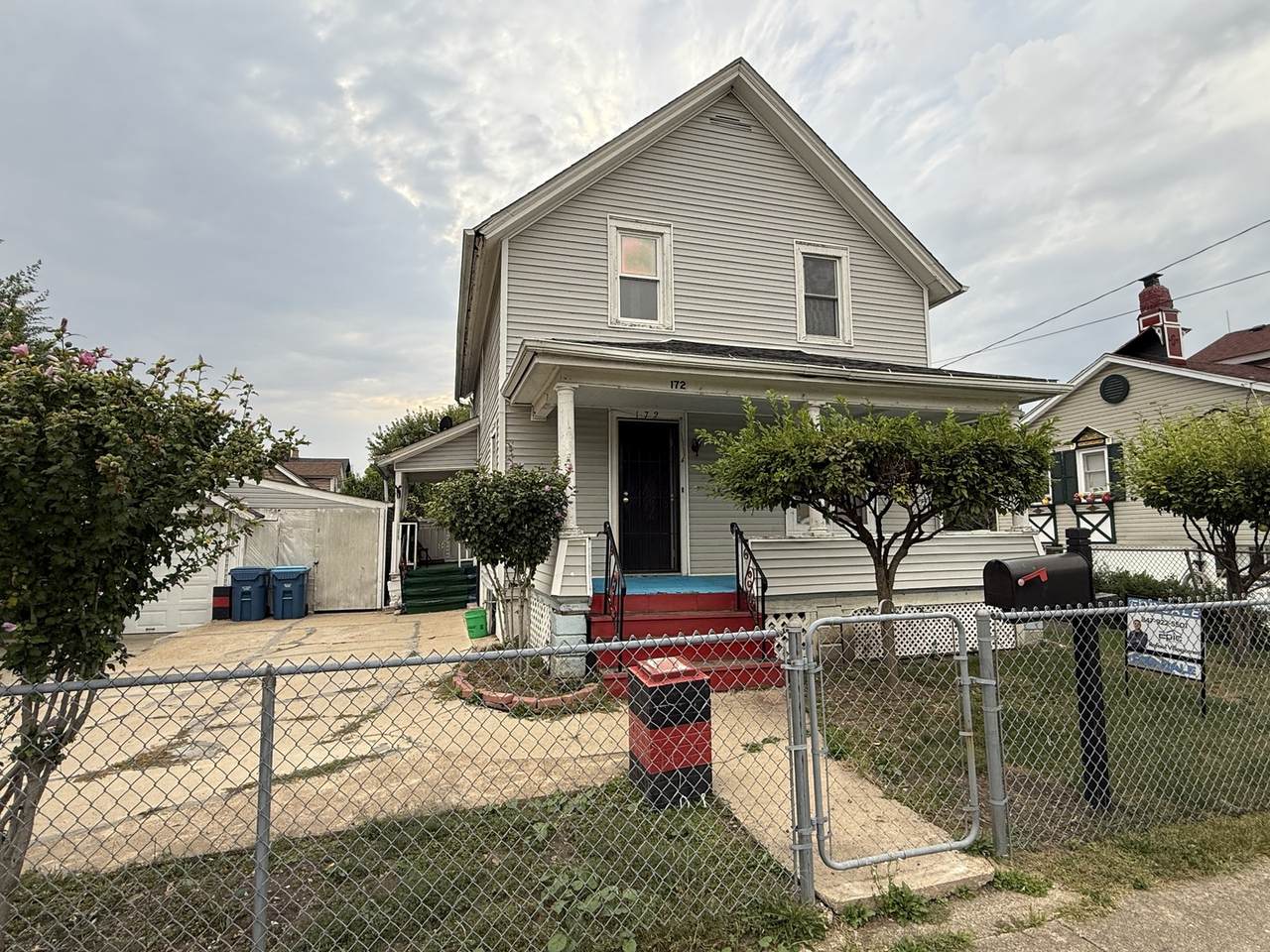 172 N East Avenue - Photo 1