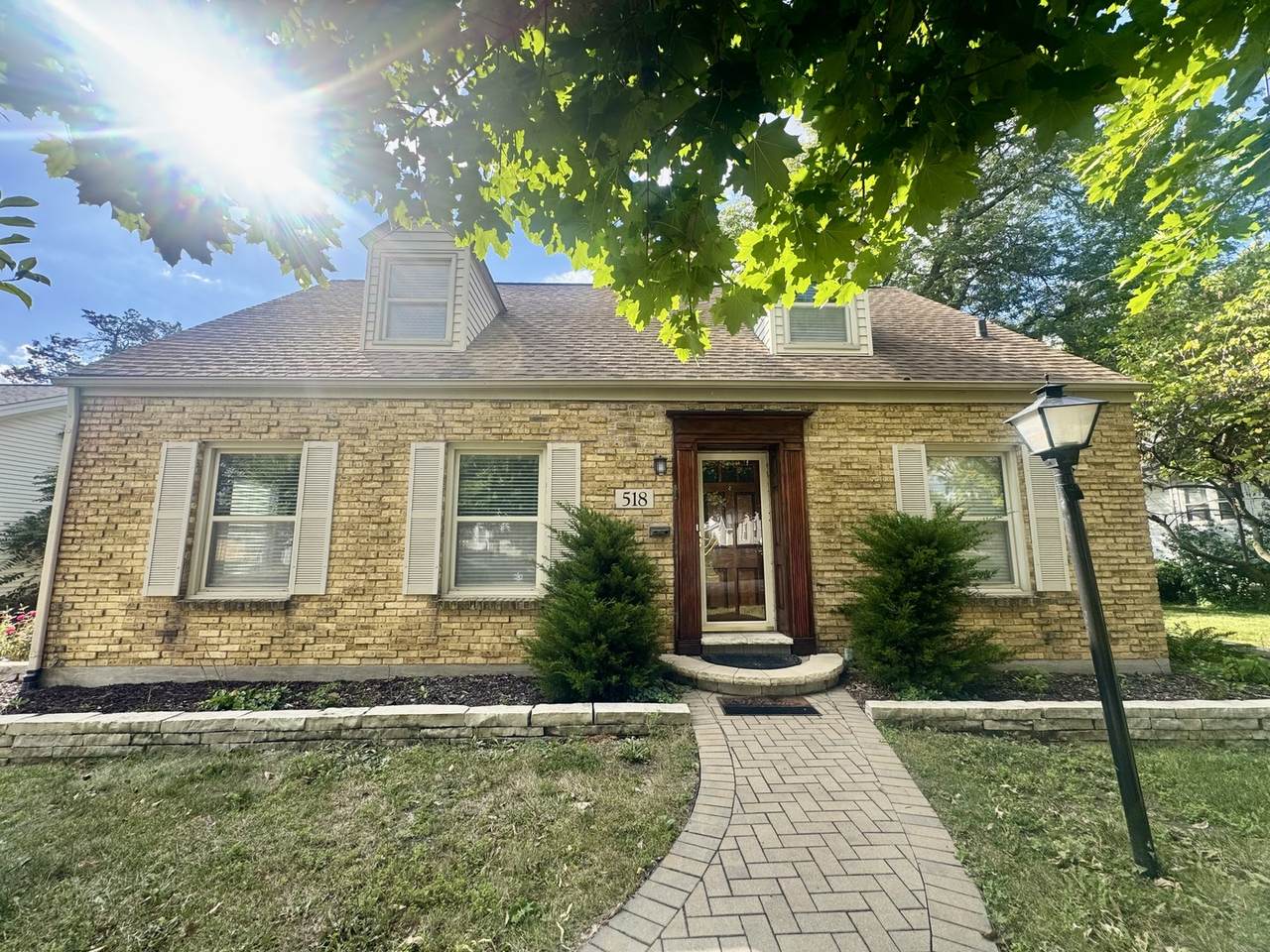 518 Clark Street - Photo 1