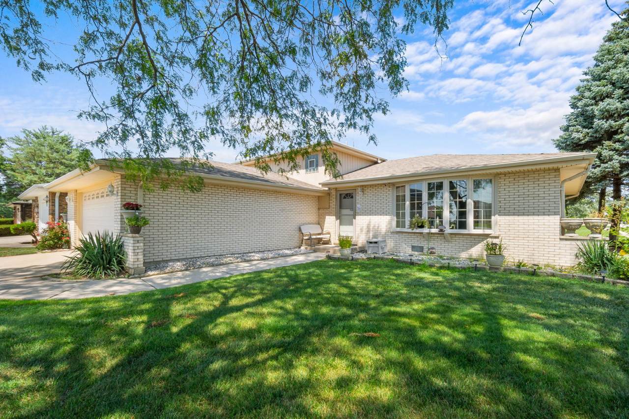 8400 167th Street - Photo 1