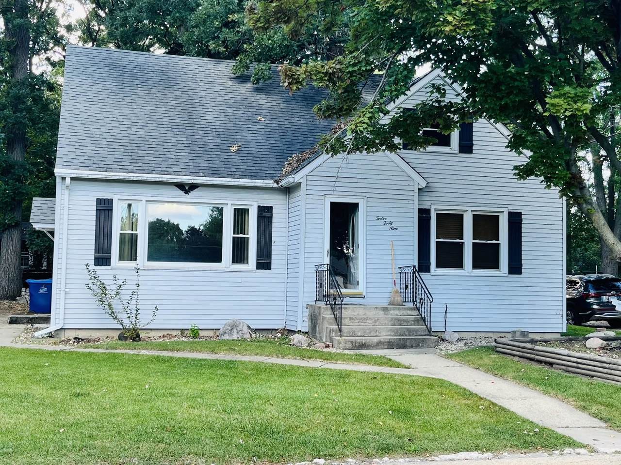 1249 Creve Coeur Street - Photo 1