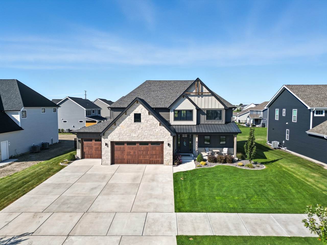 8334 105th Avenue - Photo 1