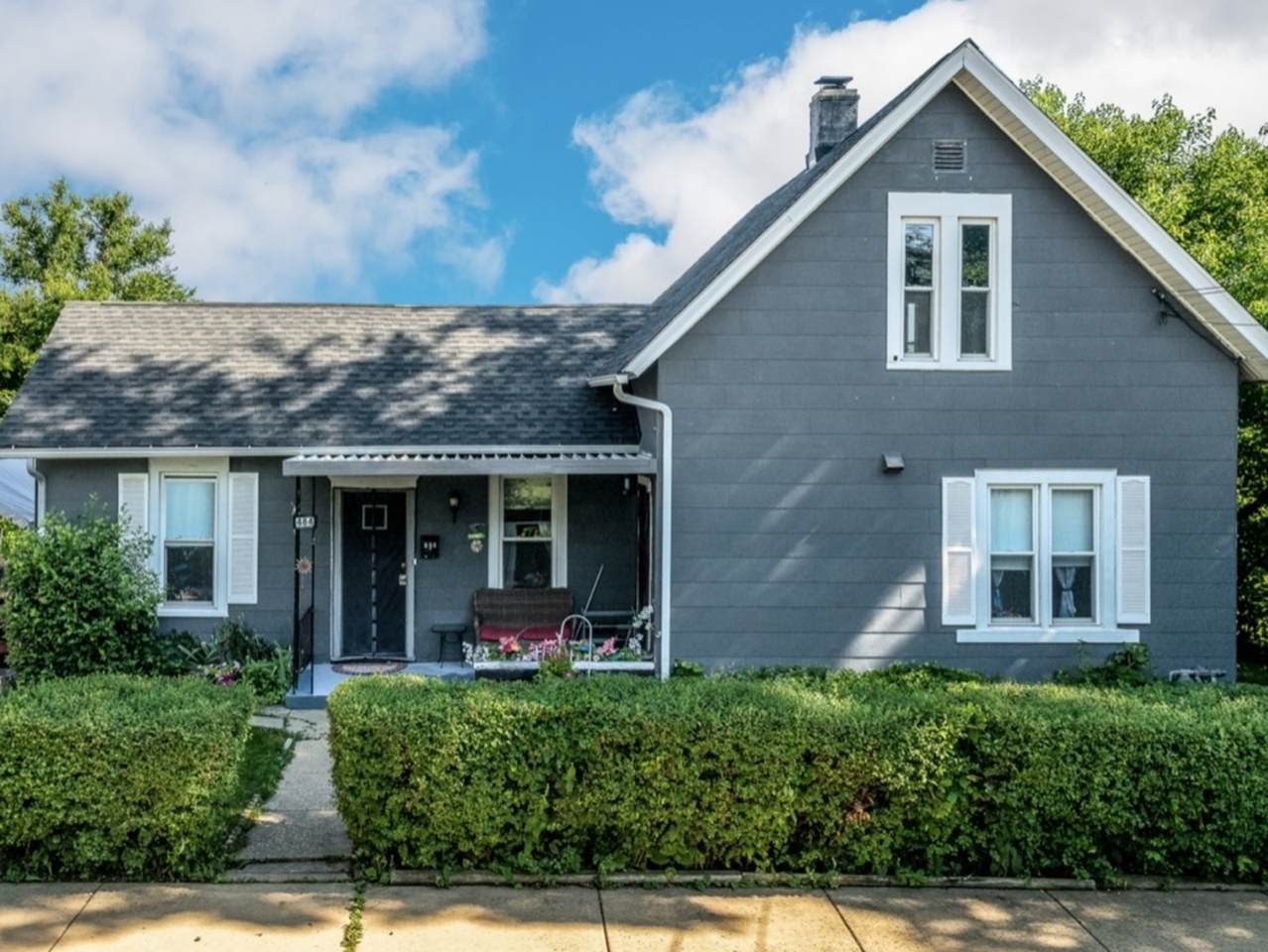 484 Hickory Place - Photo 1