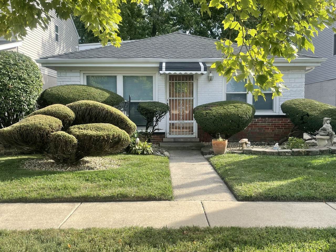 3011 140th Place - Photo 1