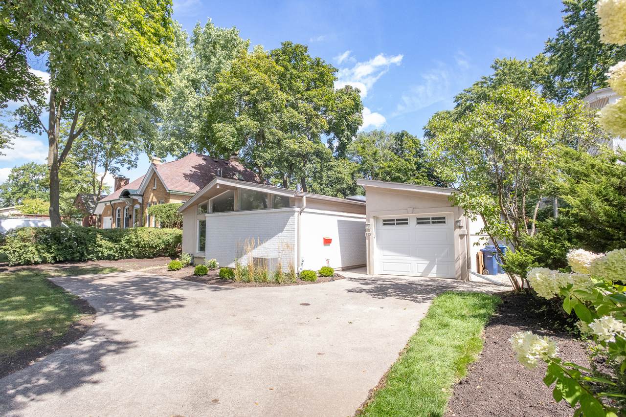 523 Green Bay Road - Photo 1